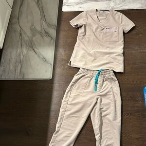 Figs khaki XXS top and XXS jogger pants